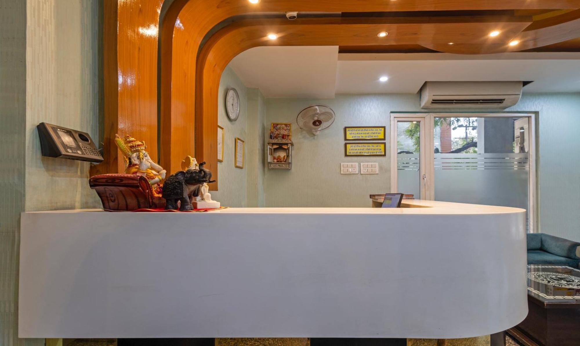 Hotel Treebo Shakuntalam, Near Lucknow Airport Esterno foto