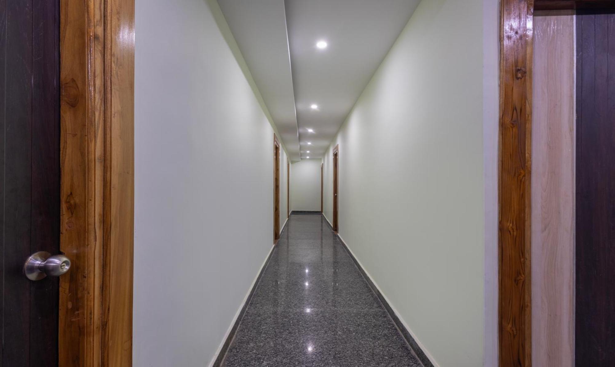 Hotel Treebo Shakuntalam, Near Lucknow Airport Esterno foto